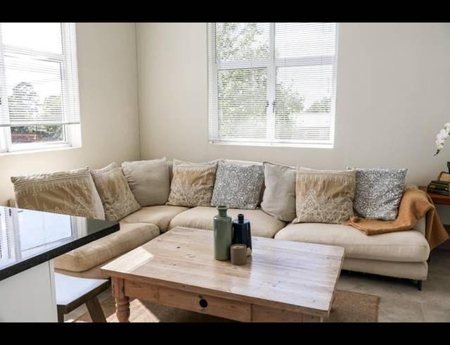 1 BEDROOM APARTMENT FOR SALE IN HILTON CENTRAL